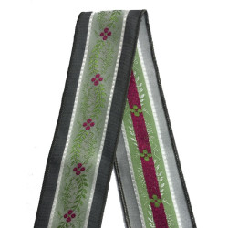 cinta blanca flores fucsia