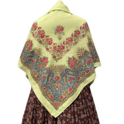 mantón estampado rosas amarillo