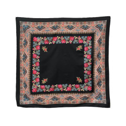 mantón estampado NEGRO