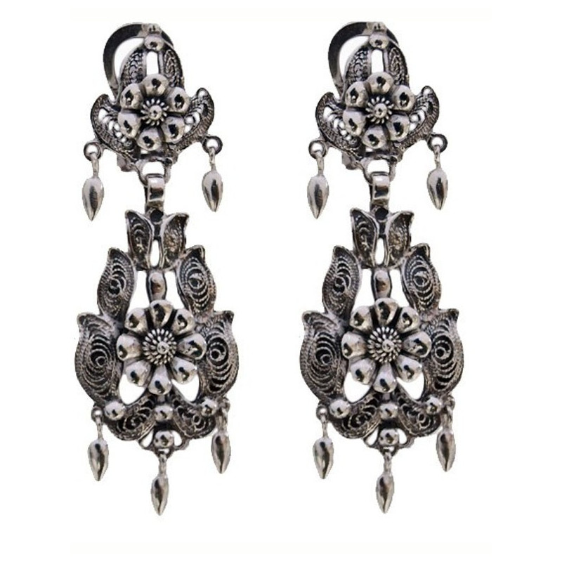 pendientes hojas