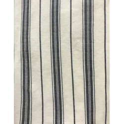 corte de falda blanca raya negra