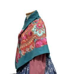 MANTÓN ESTAMPADO FLORES VERDE AGUA
