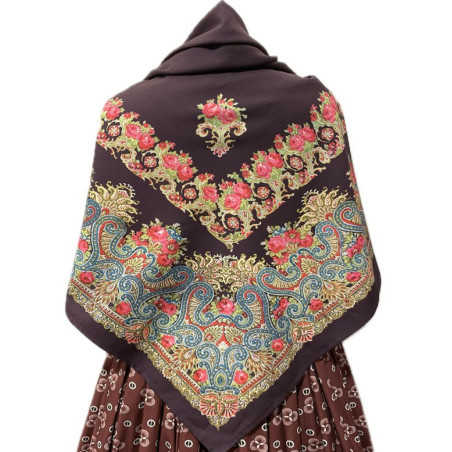 mantón estampado rosas granate