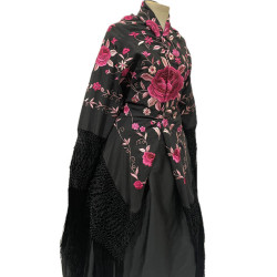 MANTÓN DE MANILA NEGRO FLOR FUCSIA