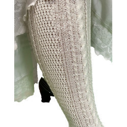 media corta blanca calada