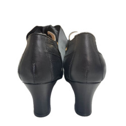 zapato abotinado piel negro