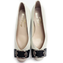 ZAPATO CON HEBILLA CLAROS