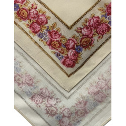 mantón estampado beige