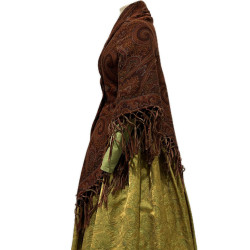 MANTÓN ALFOMBRADO MARRÓN-CALDERO
