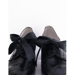 zapato troquelado  piel y ante negros
