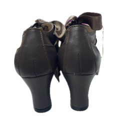 zapato abotinado piel caoba