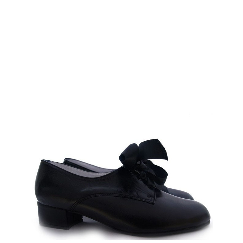 zapato liso tacón bajo