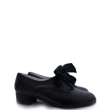 zapato liso tacón bajo