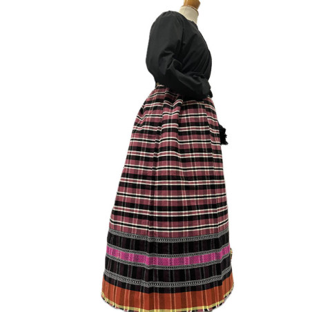 CORTE DE FALDA CUADROS NEGRA FUCSIA