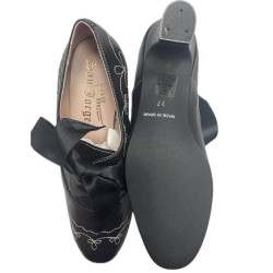 ZAPATO PESPUNTES NEGRO TACÓN ALTO