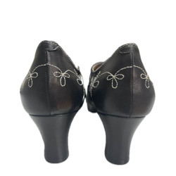 ZAPATO PESPUNTES NEGRO TACÓN ALTO
