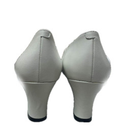 ZAPATO ALCAÑIZ BLANCO Y TOPOS