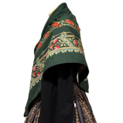 PAÑUELO VERDE  ROSAS