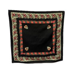 PAÑUELO NEGRO  ROSAS