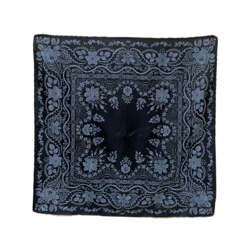 PAÑUELO SEDA NEGRO- AZUL CELESTE