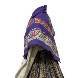 PAÑUELO MORADO ROSAS