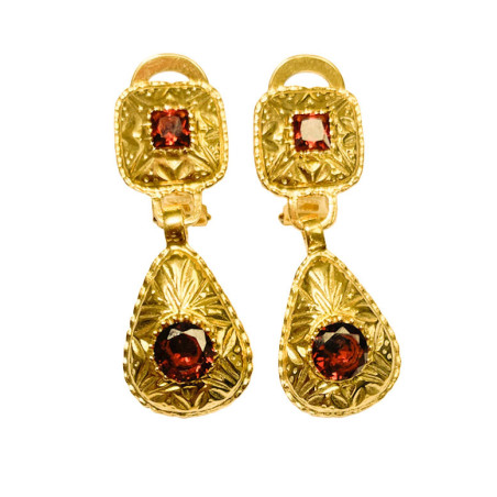 PENDIENTE ALMENDRA DORADO-GRANATE